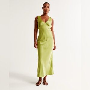 Abercrombie Plunge Cowl Back Maxi Dress (never worn)
